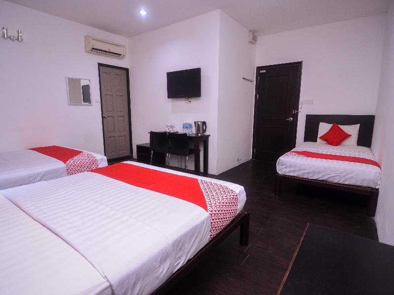 Фото Oyo 728 Tai Pan Hotel