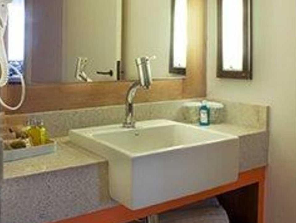 Фото Quality Suites Alphaville