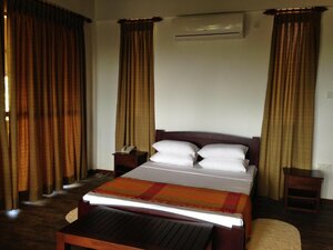 Laya Safari (-), hotel