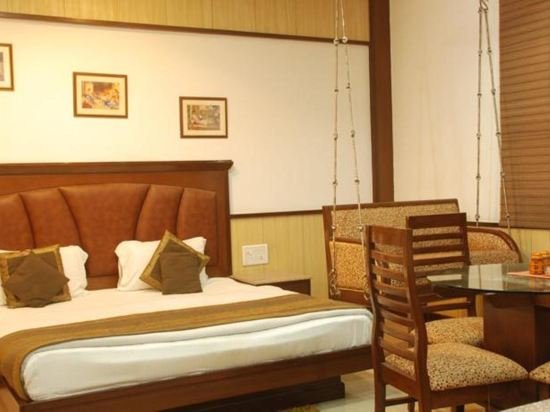 Фото Hotel Baba Inn