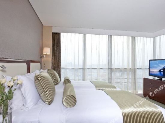 Фото Regal Plaza Hotel & Residence