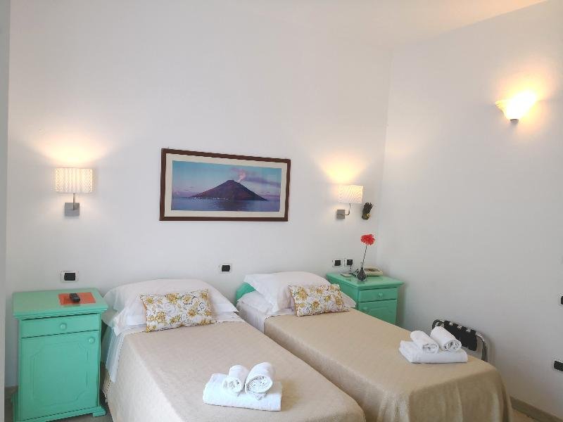 Фото Hotel Ossidiana Stromboli
