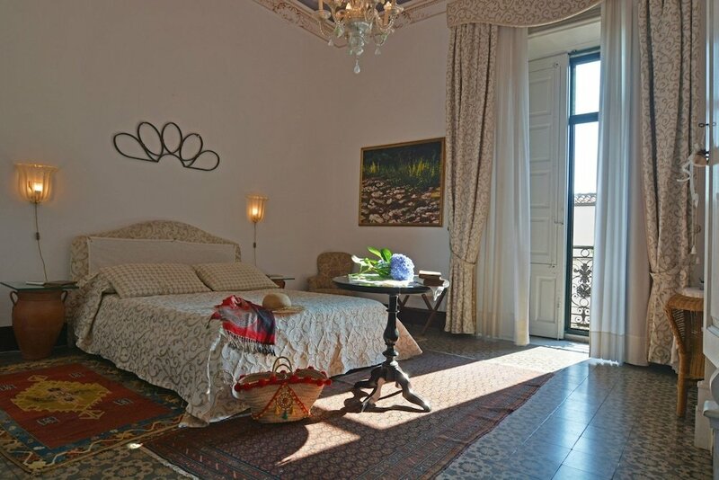 Гостиница B&b di Charme Camelie