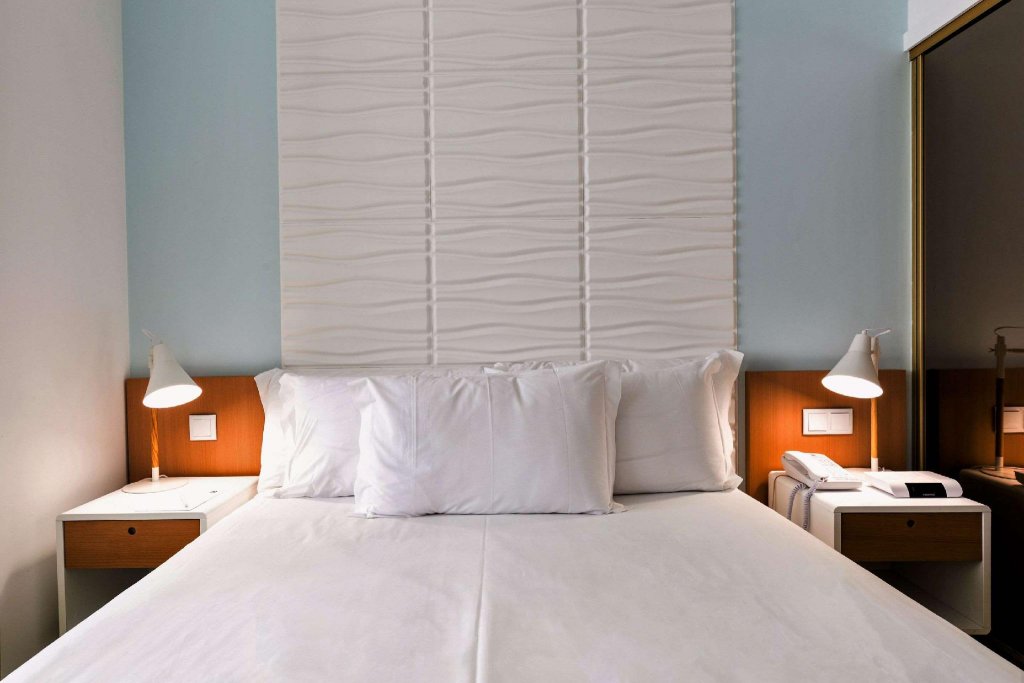 Фото Legendary Porto Hotel