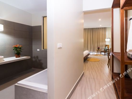 Фото Plumeria Residence