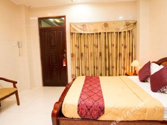 Фото Nouveau Happy Inn