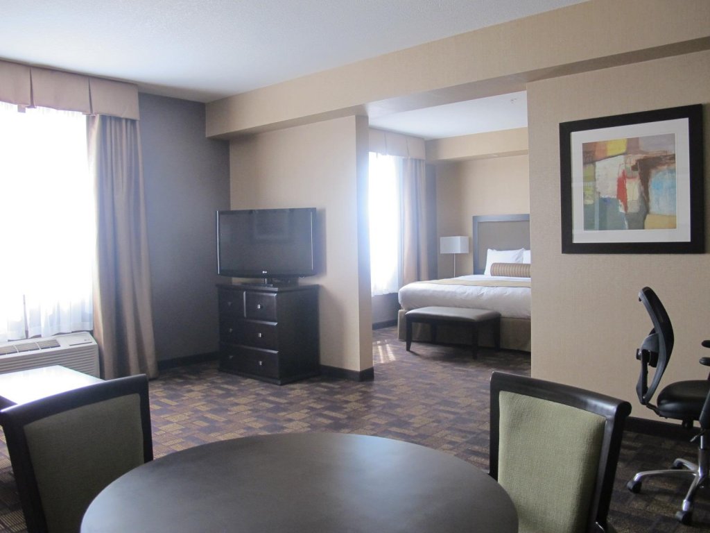 Фото Best Western Plus Fox Creek