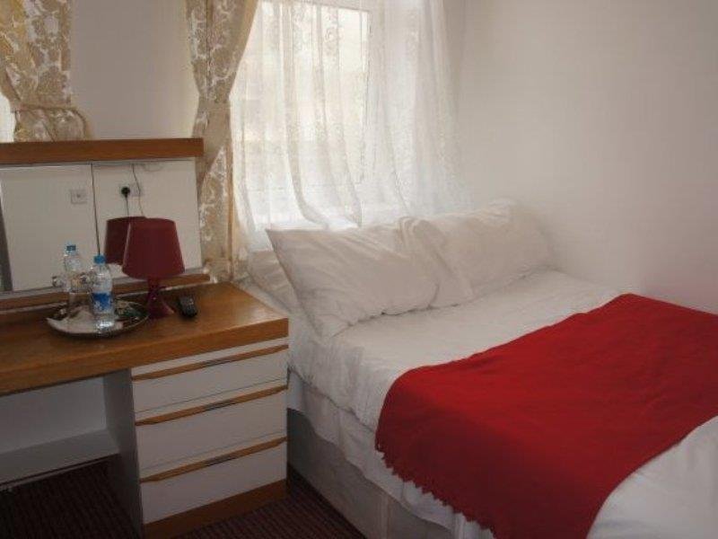 Фото Plaza London Hotel