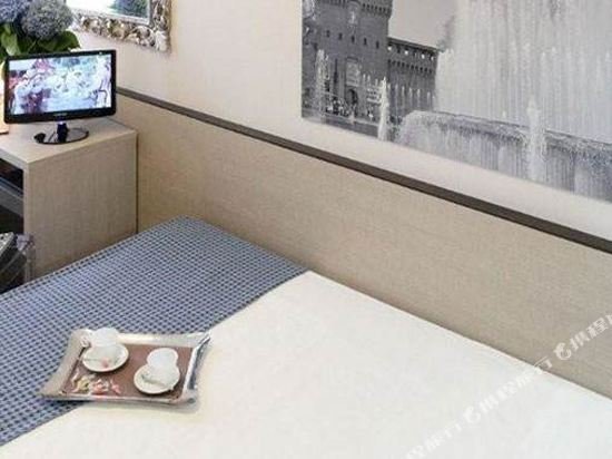 Фото Hotel Mennini