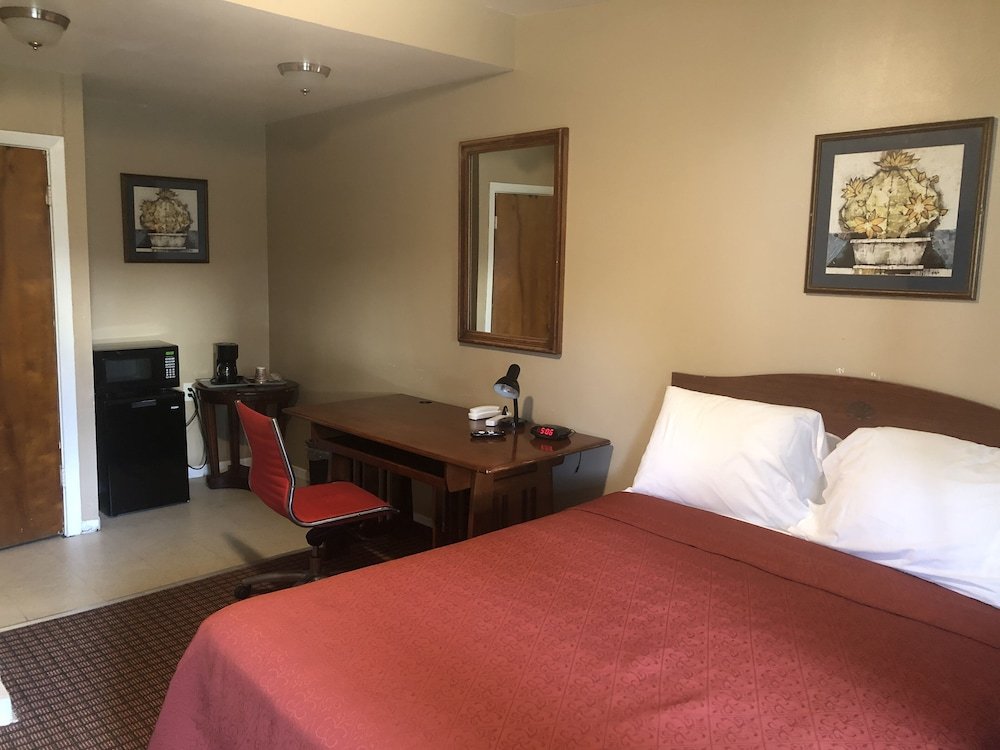 Фото The Bay Inn