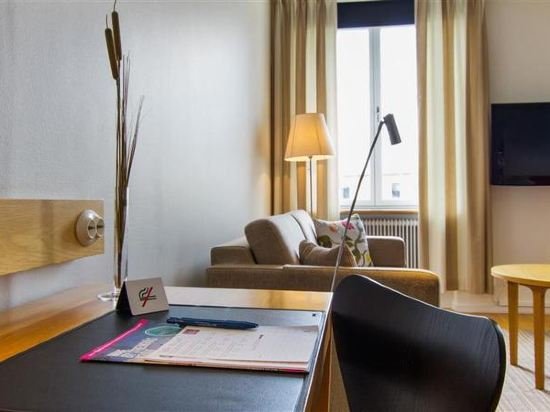 Фото Hotel Bishops Arms Strängnäs