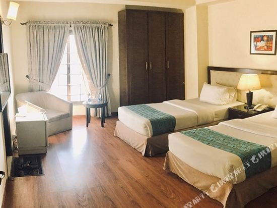 Фото Royalton Hotel - Rawalpindi