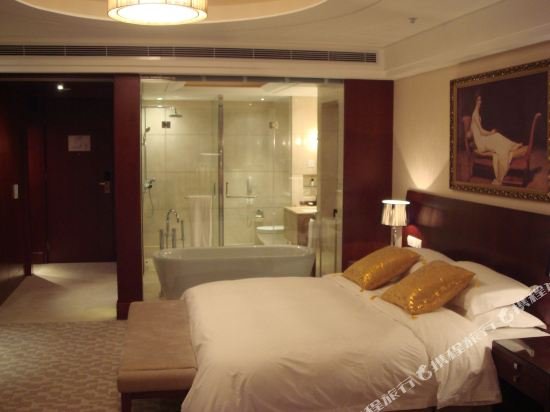 Фото Wuxi Lakeview Park Resort