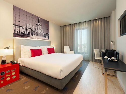 Гостиница Melia Lisboa Aeroporto в Округе Лиссабон