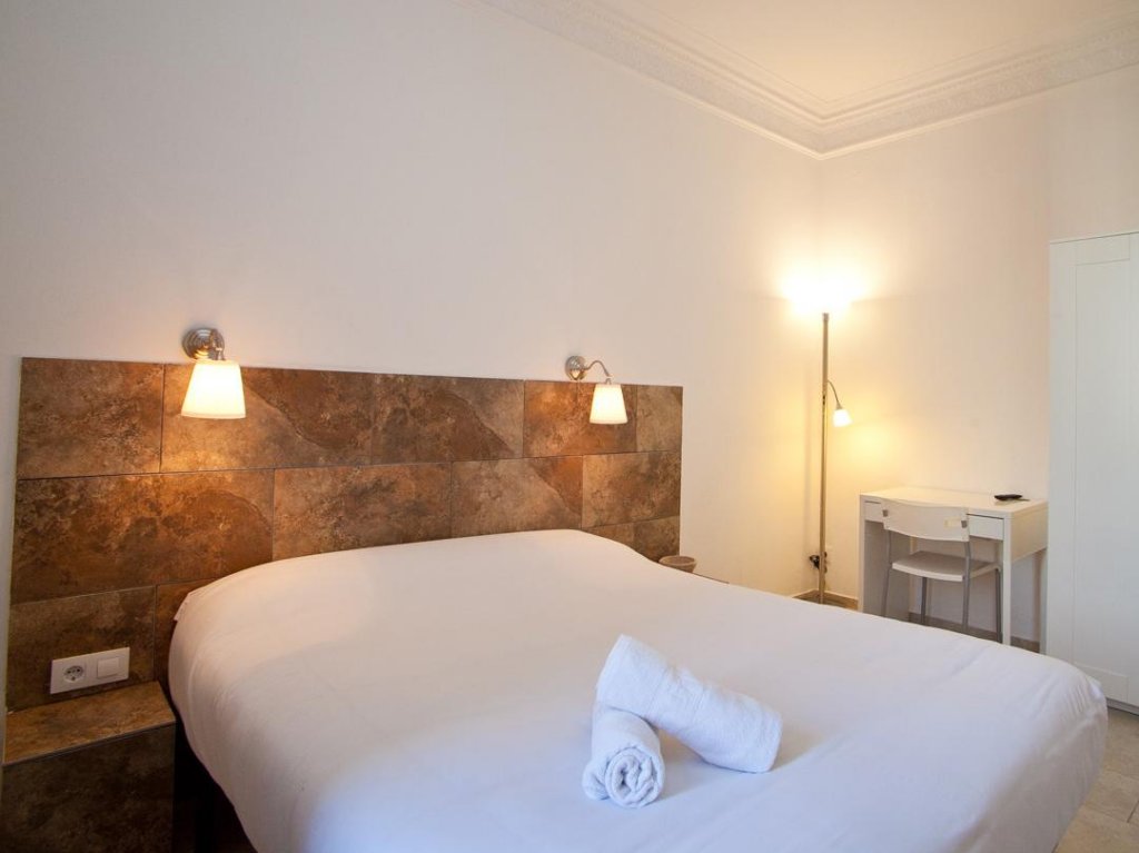 Фото Hostal Martinval