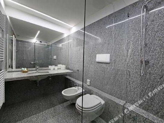 Фото Salo Du Parc