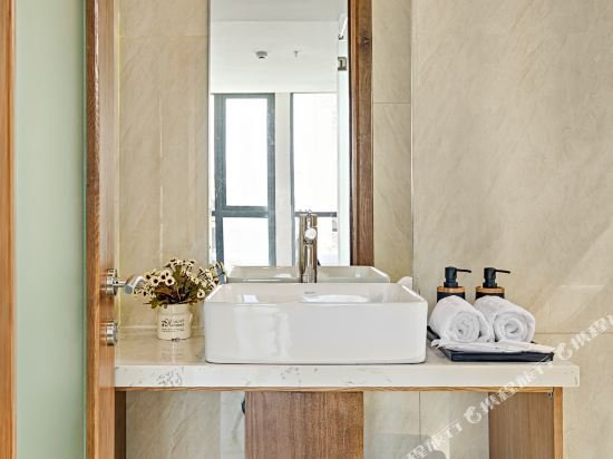 Фото Jolia Hotel and Apartment - My Khe Beach