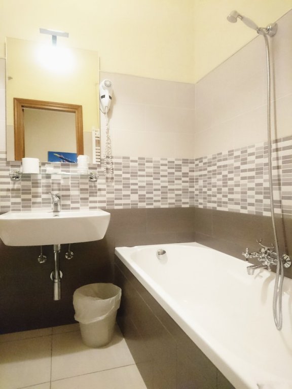 Фото Giappone Inn Parking Hotel