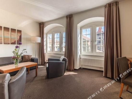 Фото Hotel De La Rose