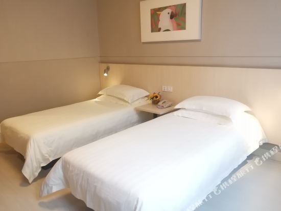 Фото Jinjiang Inn Liuzhou Railway Station North