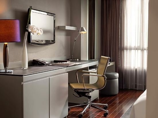 Фото Sofitel Saigon Plaza