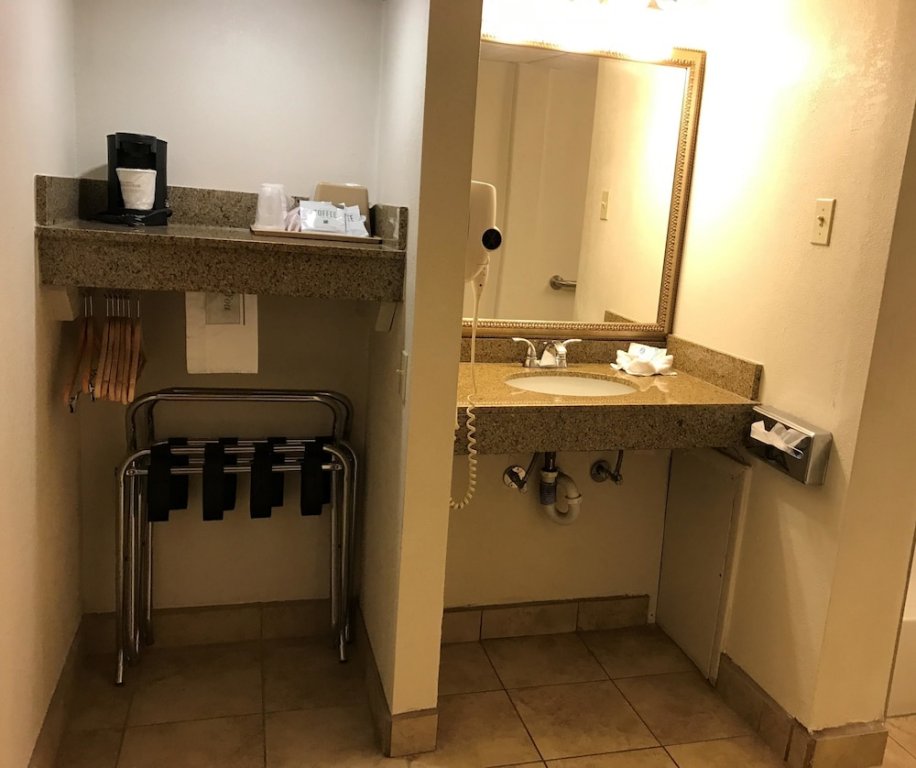 Фото Best Western El Rancho Palacio