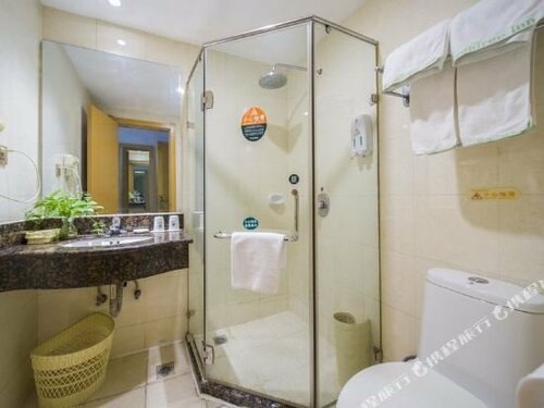 Гостиница GreenTree Inn Yangzhou Plaza Hotel в Янчжоу