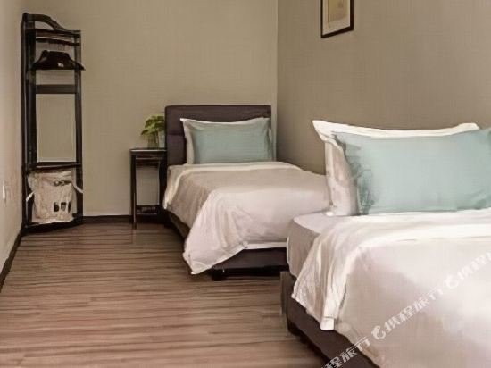 Фото Carnarvon House