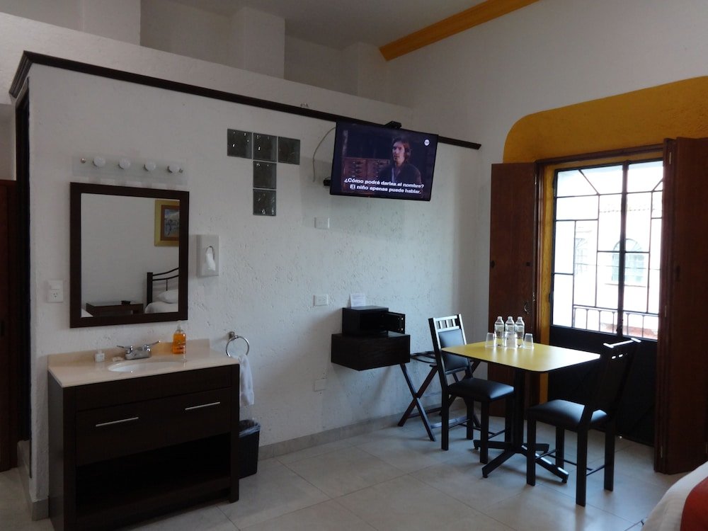 Фото Hotel del Capitán de Puebla Vitrales - Adults Only