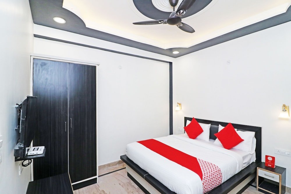 Фото Oyo 29423 03 Townhouse Inn