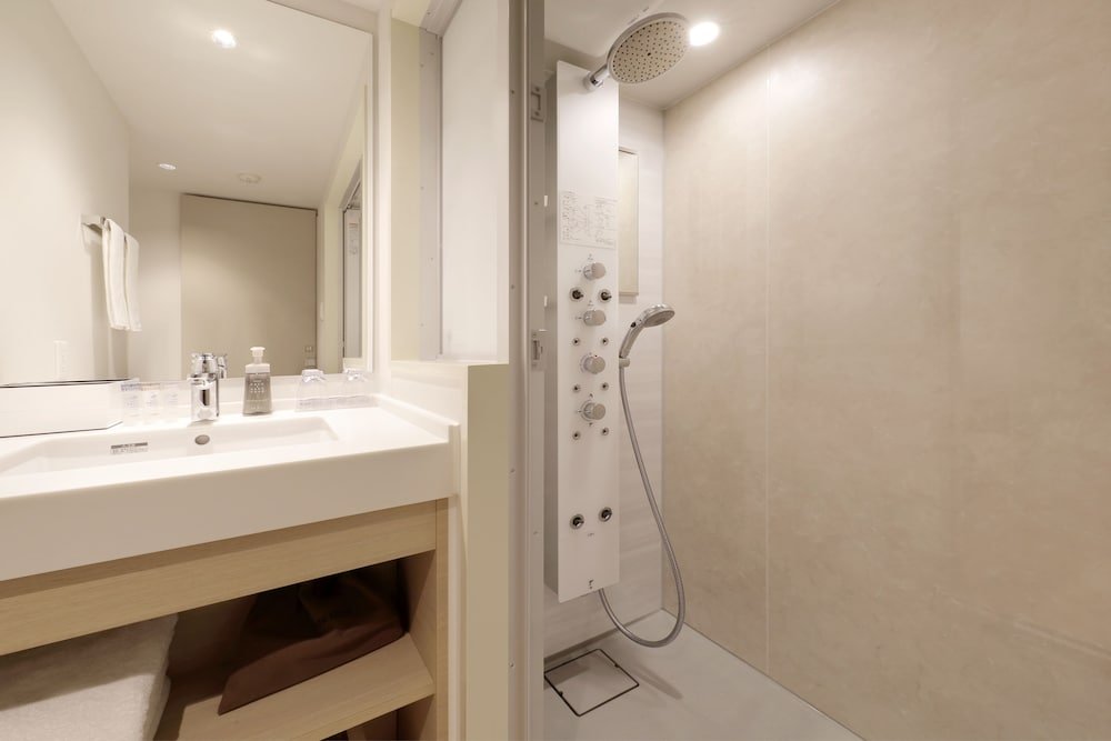 Фото Keio Prelia