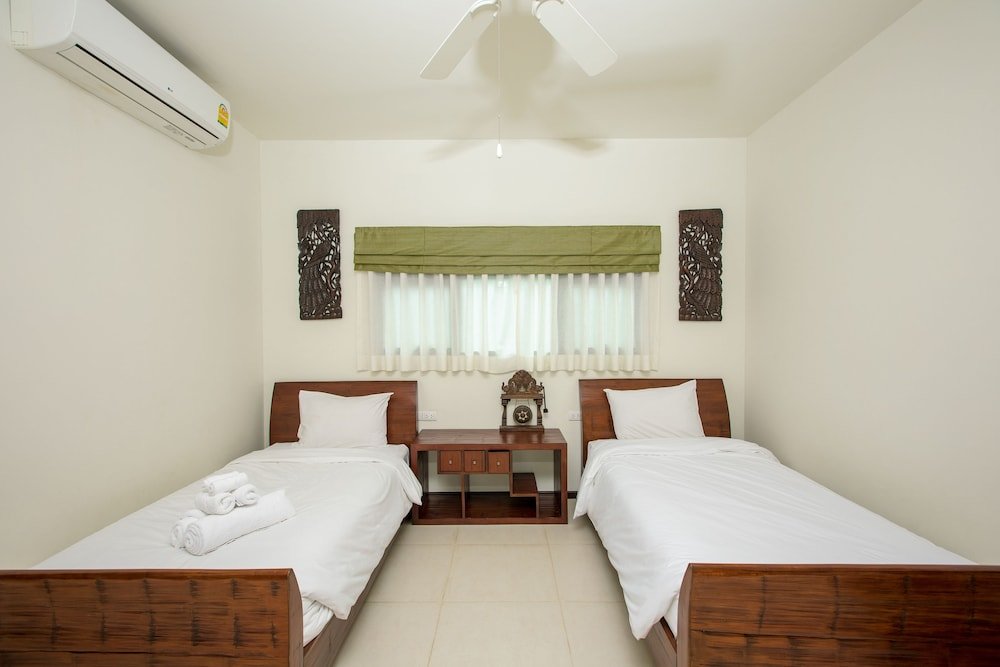 Фото Saiyuan Estate by TropicLook