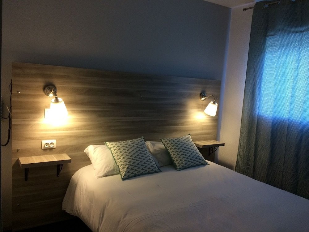 Фото Hotel Lapeyronie