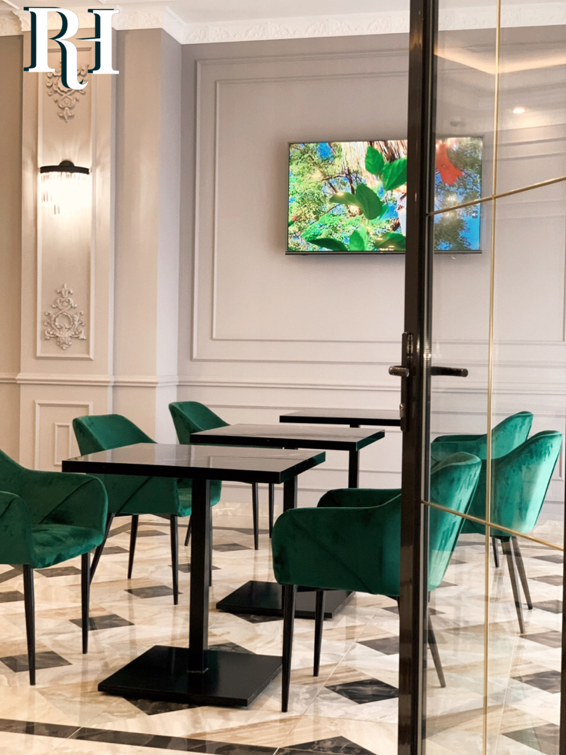 Фото Резидент