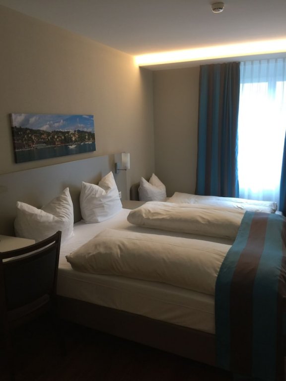 Фото Trip Inn Zurich Hotel