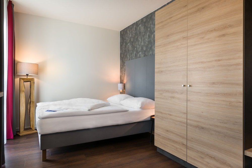 Фото Signature East Hotel Apartment