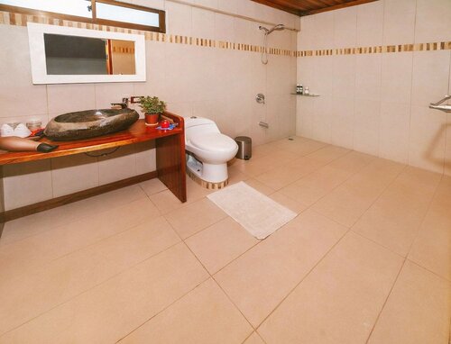 Гостиница Luna Inn B&b в Алахуэла