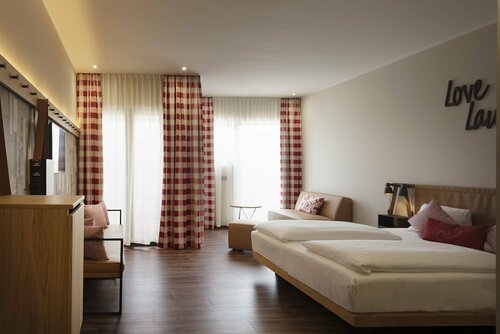 Гостиница Mjus World Resort & Thermal Park