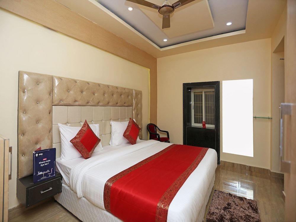 Фото Oyo Rooms Godowlia Shivala Road