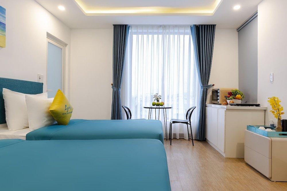 Фото Lyn's Hotel & Apartment