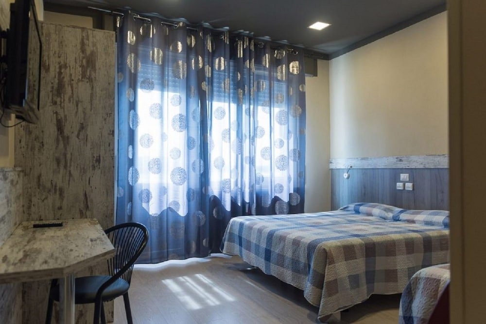 Фото Hotel Royal