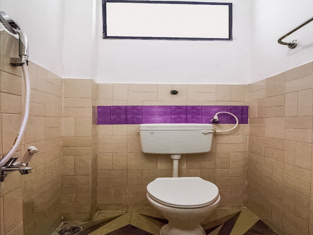 Фото Spot On 41643 Karthik International