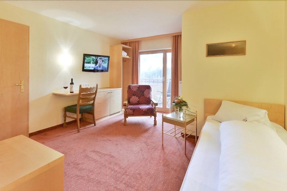 Фото Berghotel Madlener