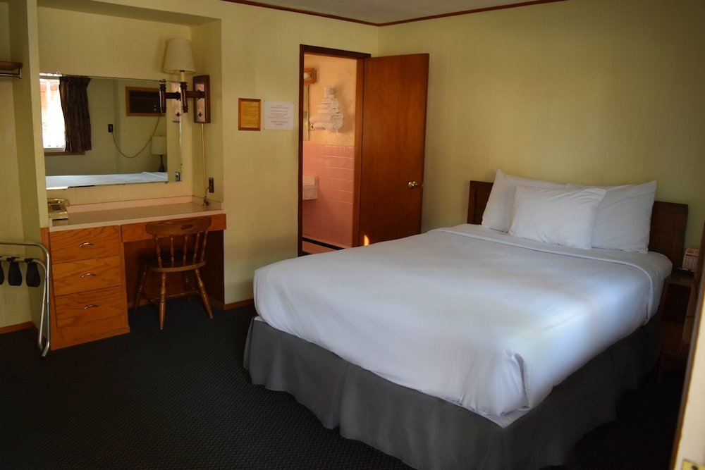 Фото Mid-City Motel