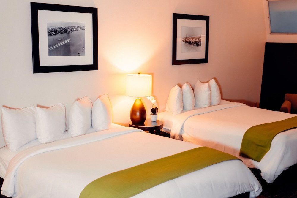 Фото Essex House by Clevelander