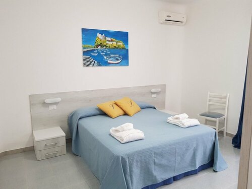 Внешний вид отеля Villa Loreta в Форио, фото 3