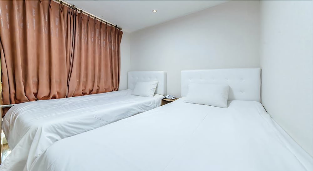 Фото Jeju Skyhill Business Hotel