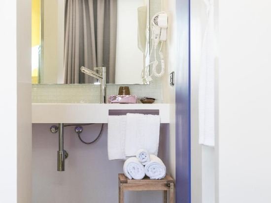 Фото The Blue Apartments by Ibiza Feeling