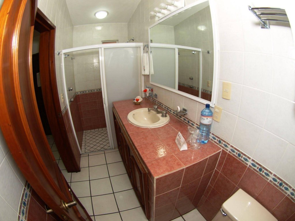 Фото Hotel Maria Isabel