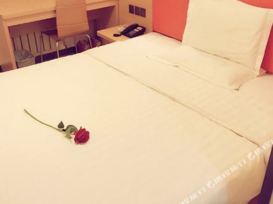 Фото 7 Days Premium Harbin Center Street Branch